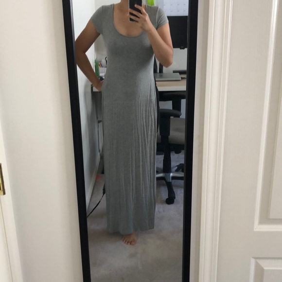 Maxi Dress with slit - Picture 2 of 5